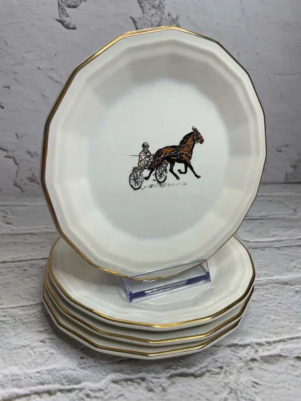 Vintage Villeroy & Boch Sports et Loisirs Octagonal Horse Racing Plate